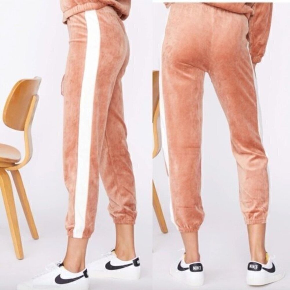 Monrow Velour High Waist Vintage Sweatpants Size XS Dry Rose Natural MSRP $158